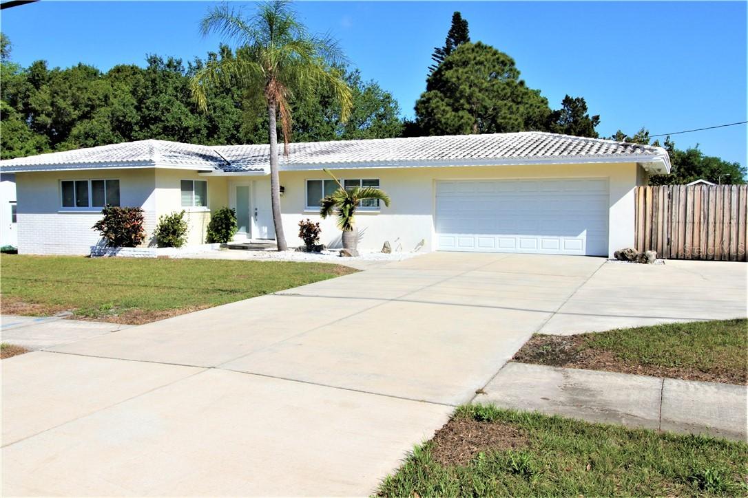 2607 Dryer Ave., Largo, FL 33770