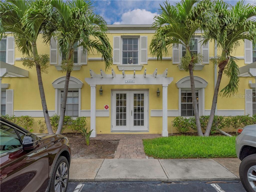 4945 Coquina Key Dr. #C, St Petersburg, FL 33705