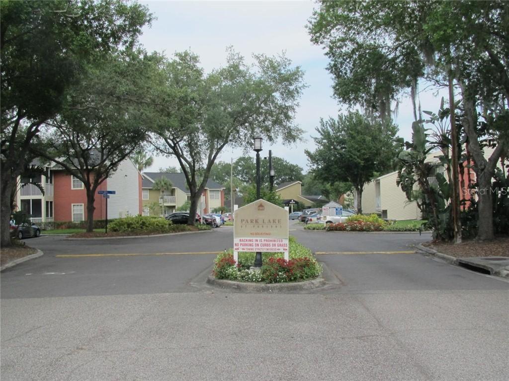 803 Lake Haven Sq. #206, Brandon, FL 33511