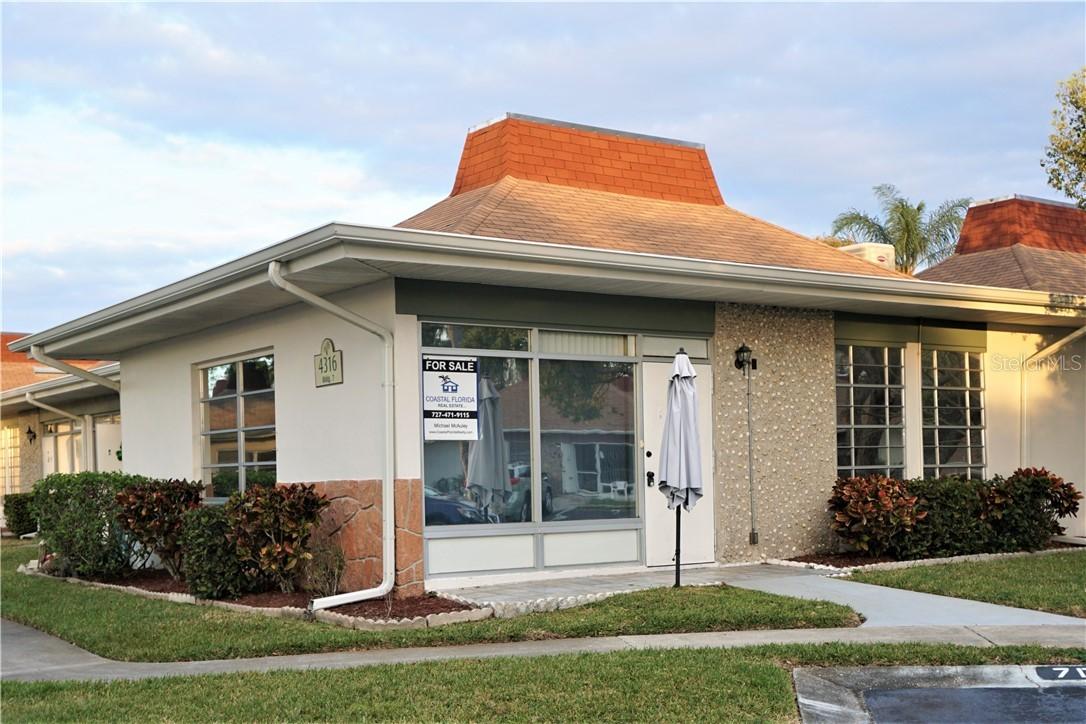 4316 Tahitian Gardens Cir. #D, Holiday, FL 34691