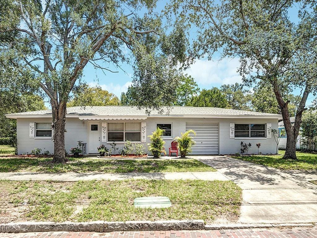 270 4th St. #A&B, Largo, FL 33770