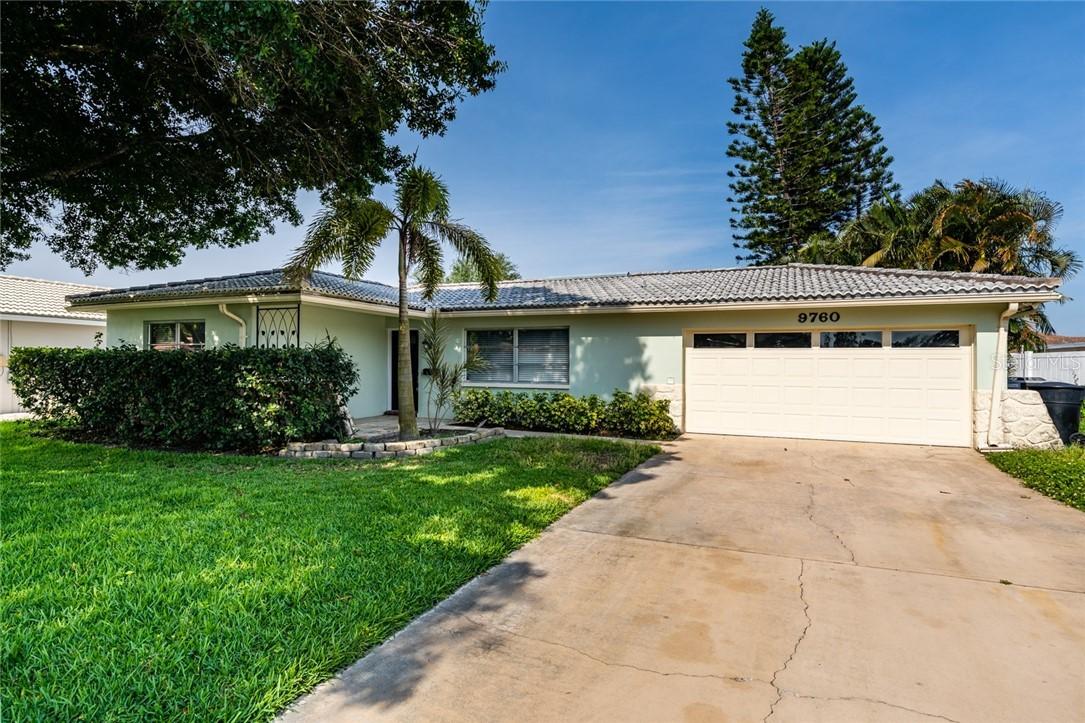 9760 Oak St., St Petersburg, FL 33702