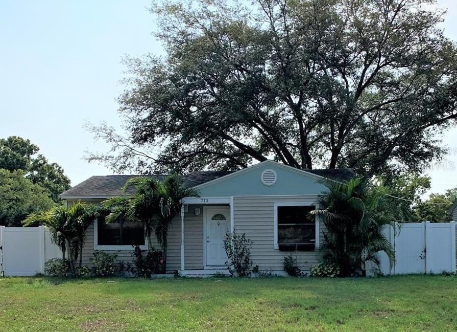 713 Gray St., Gulfport, FL 33707