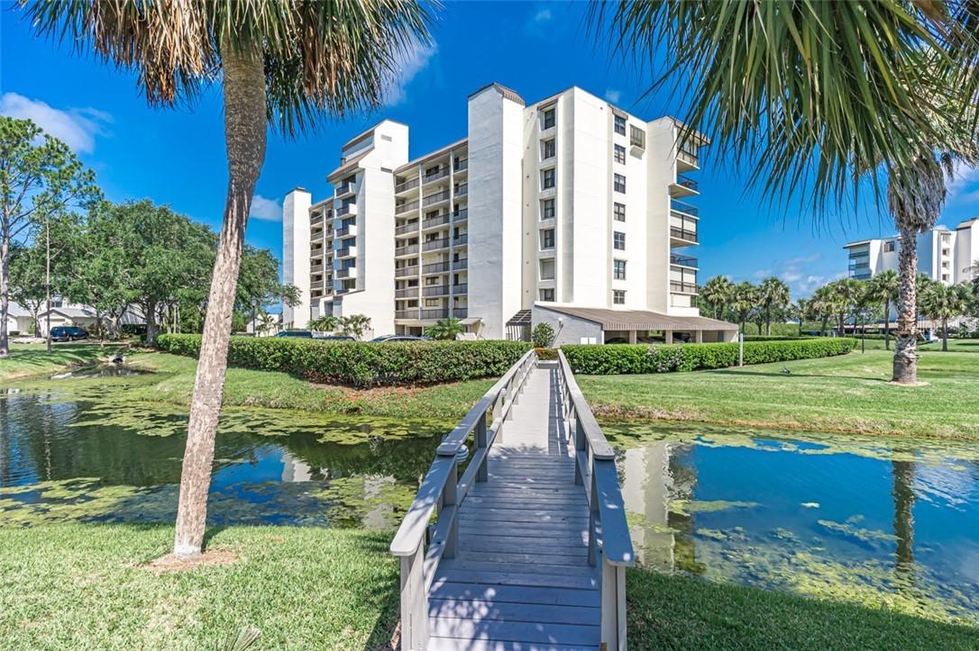 11590 Shipwatch Dr. #448, Largo, FL 33774