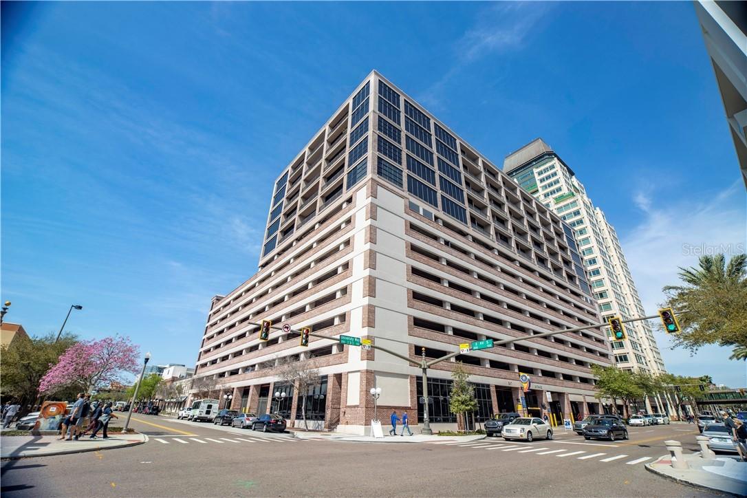 175 2nd St. #PH16, St Petersburg, FL 33701