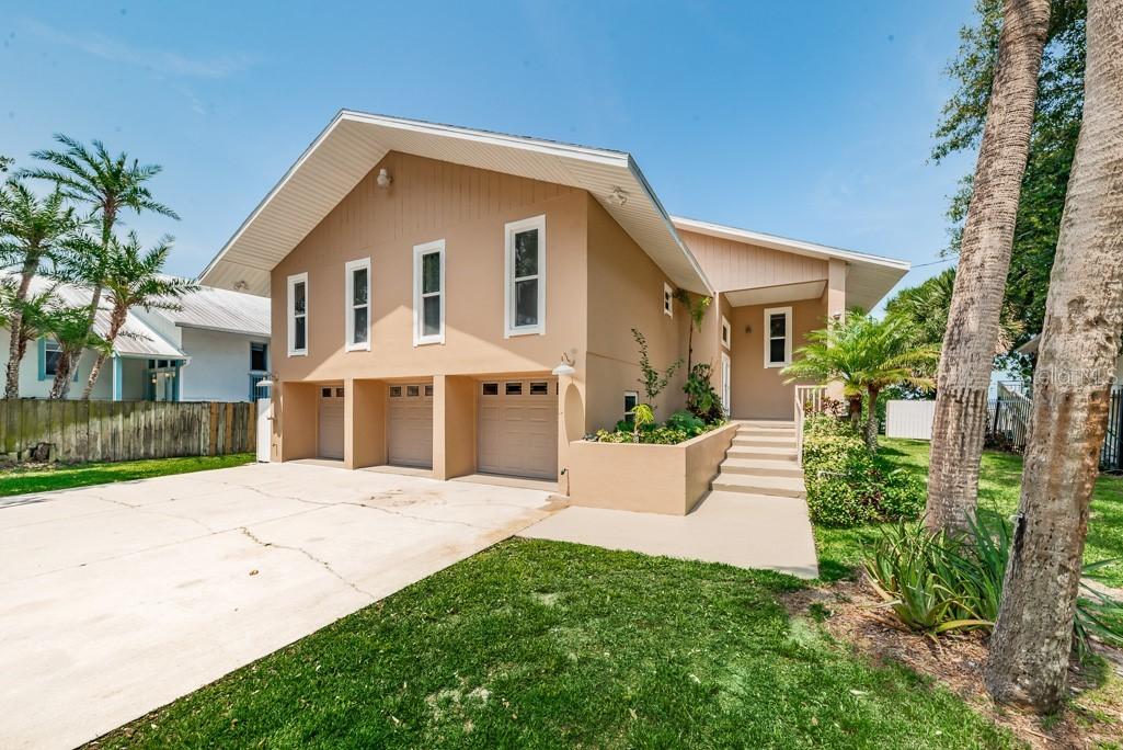 860 S Florida Ave., Tarpon Springs, FL 34689