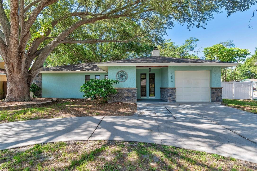 7296 61st Ave., St Petersburg, FL 33709