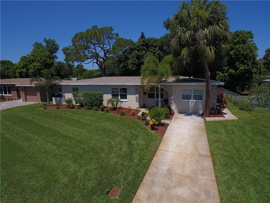 2090 75, St. Petersburg, FL 33710