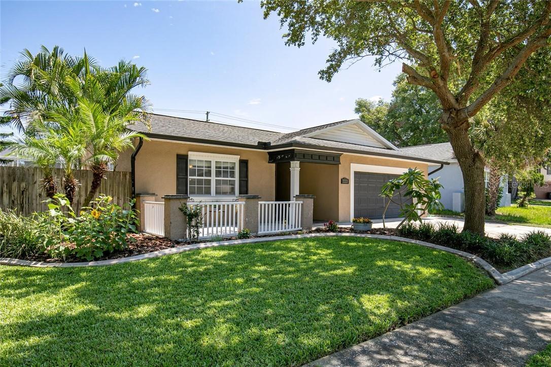 2221 E Greenhollow Dr., Palm Harbor, FL 34683