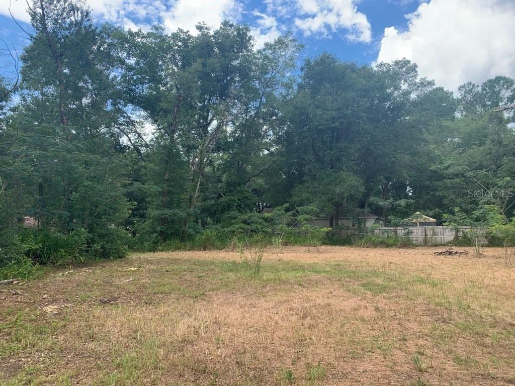 40 Redwood Rd., Ocala, FL 34472