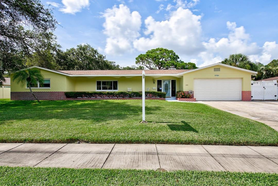 5581 80th Pl., Pinellas Park, FL 33781