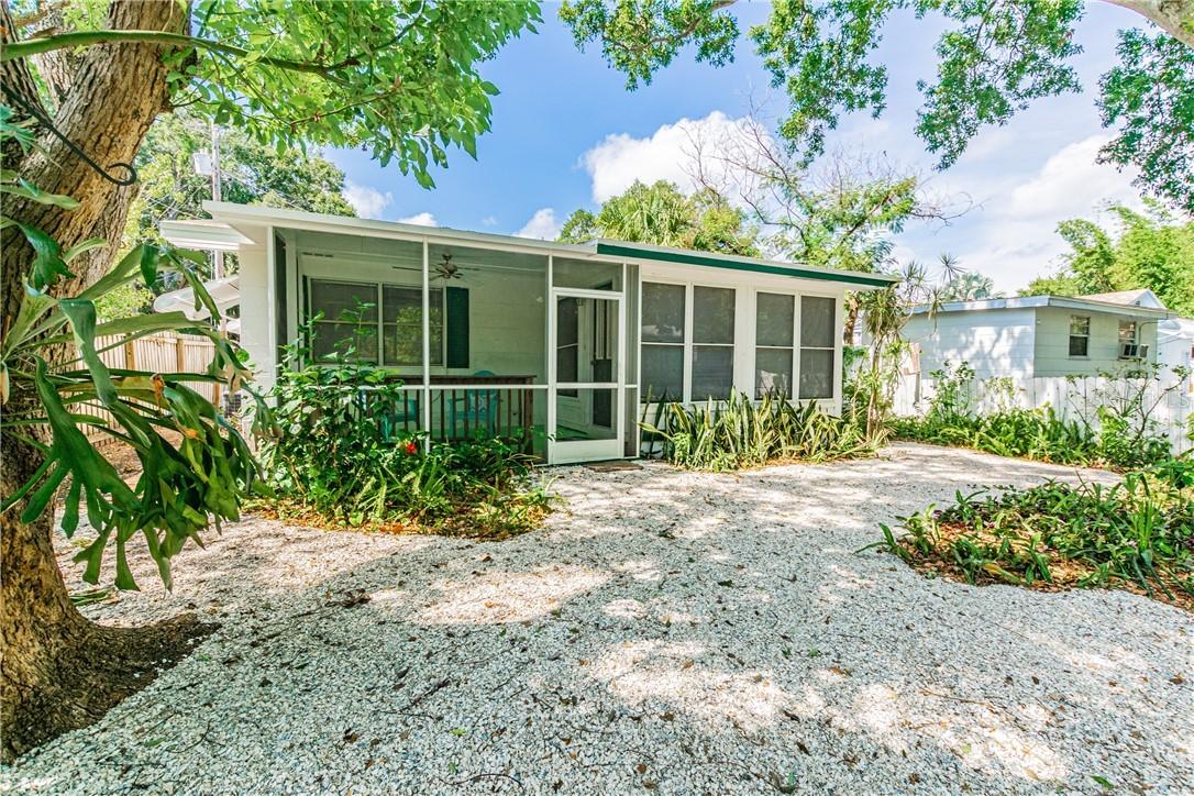 5121 Pine Grove Ter., Gulfport, FL 33707