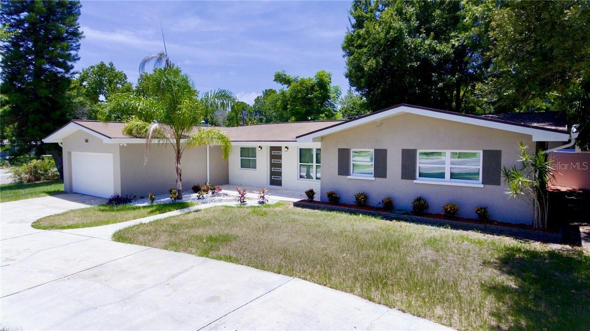 162 Overbrook St., Largo, FL 33770