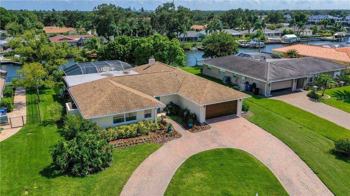 1800 72nd Ave., St Petersburg, FL 33702