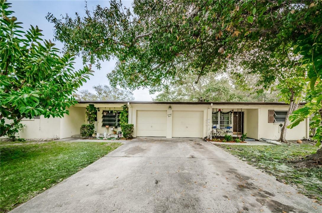 1411 Kennywood Dr. ##A & B, Largo, FL 33770