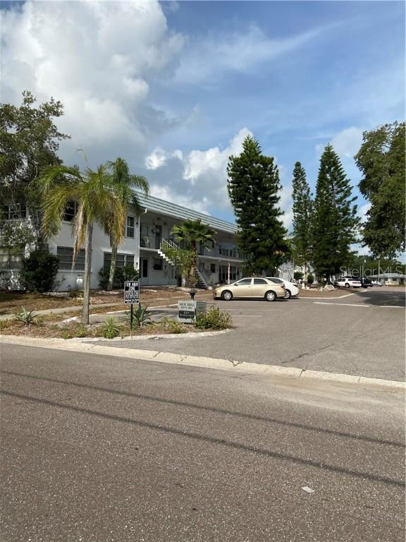 1221 Drew St. #E4, Clearwater, FL 33755