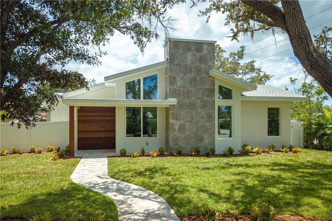 6350 8th Ave., Gulfport, FL 33707