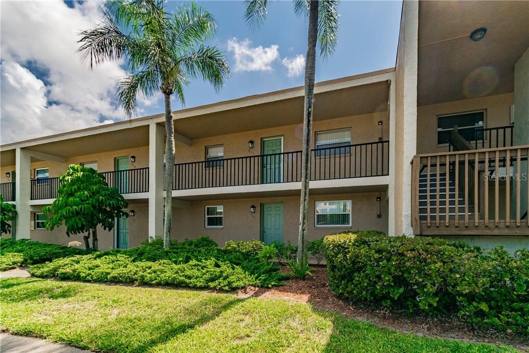 12300 Park Blvd. #211, Seminole, FL 33772
