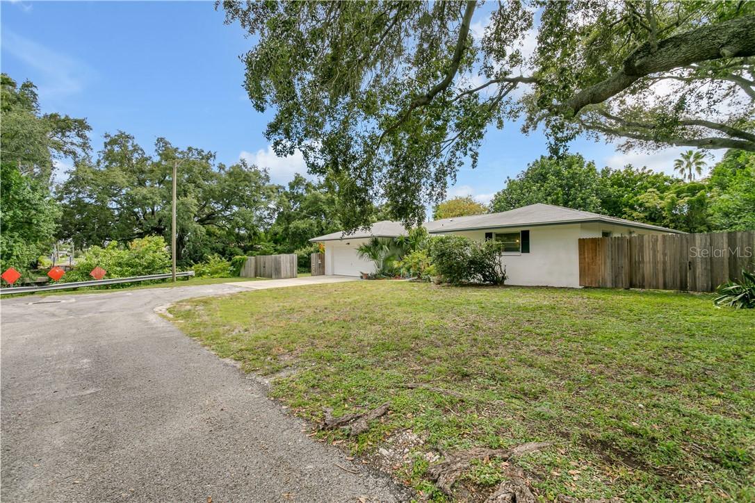 545 63rd St., St Petersburg, FL 33707