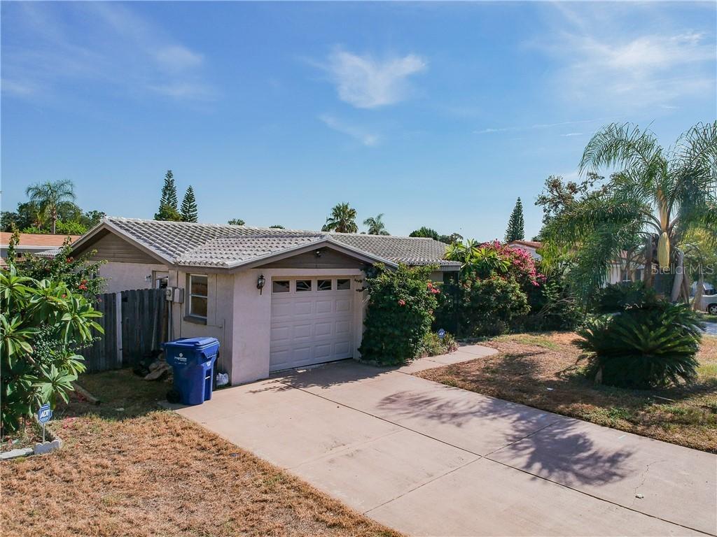 3221 Holiday Lake Dr., Holiday, FL 34691