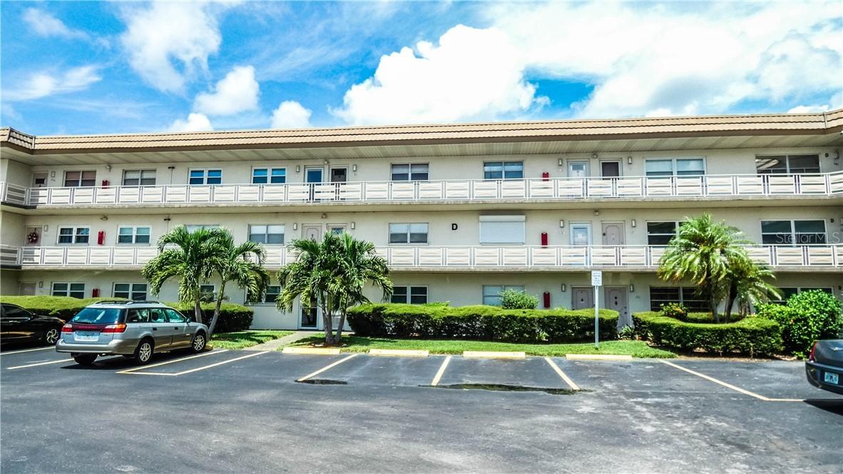 5750 80th St. #D303, St Petersburg, FL 33709
