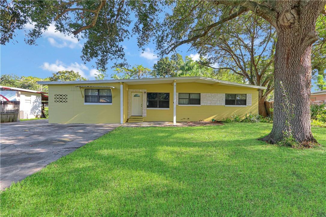 313 W Pierce Ave., Orlando, FL 32809