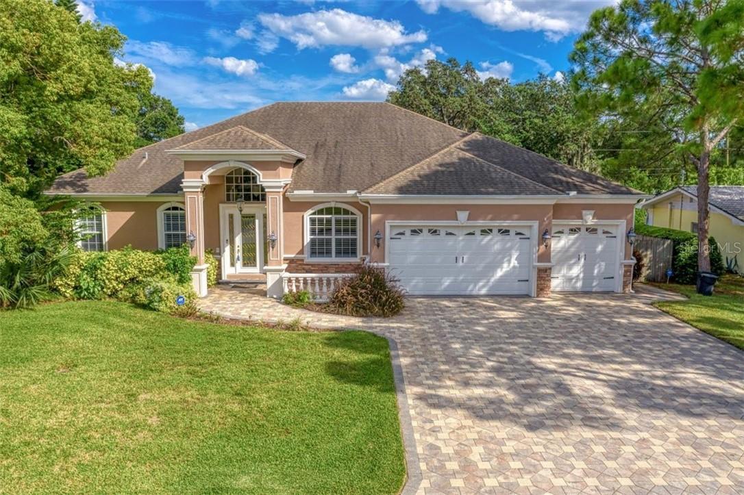 207 Palmetto Ln., Largo, FL 33770