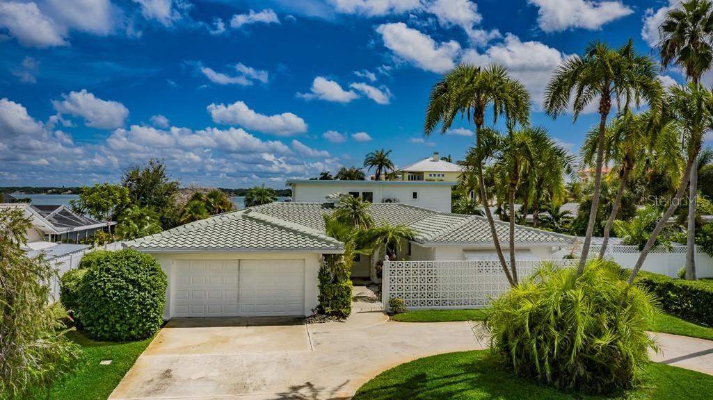 12375 7th St., Treasure Island, FL 33706