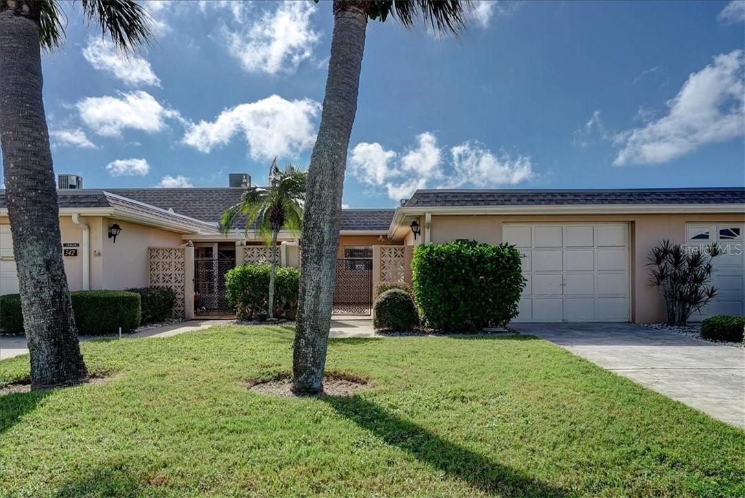 352 Boca Ciega Point Blvd. #807, St Petersburg, FL 33708