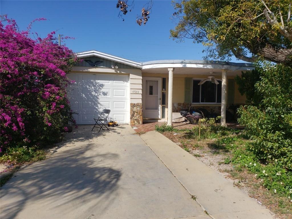 4923 Vision Ave., Holiday, FL 34690