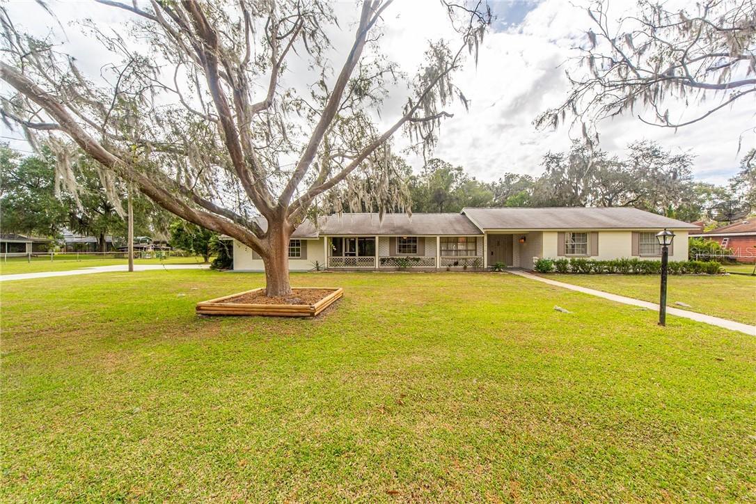 20416 Moss Bend Ct., Lutz, FL 33558