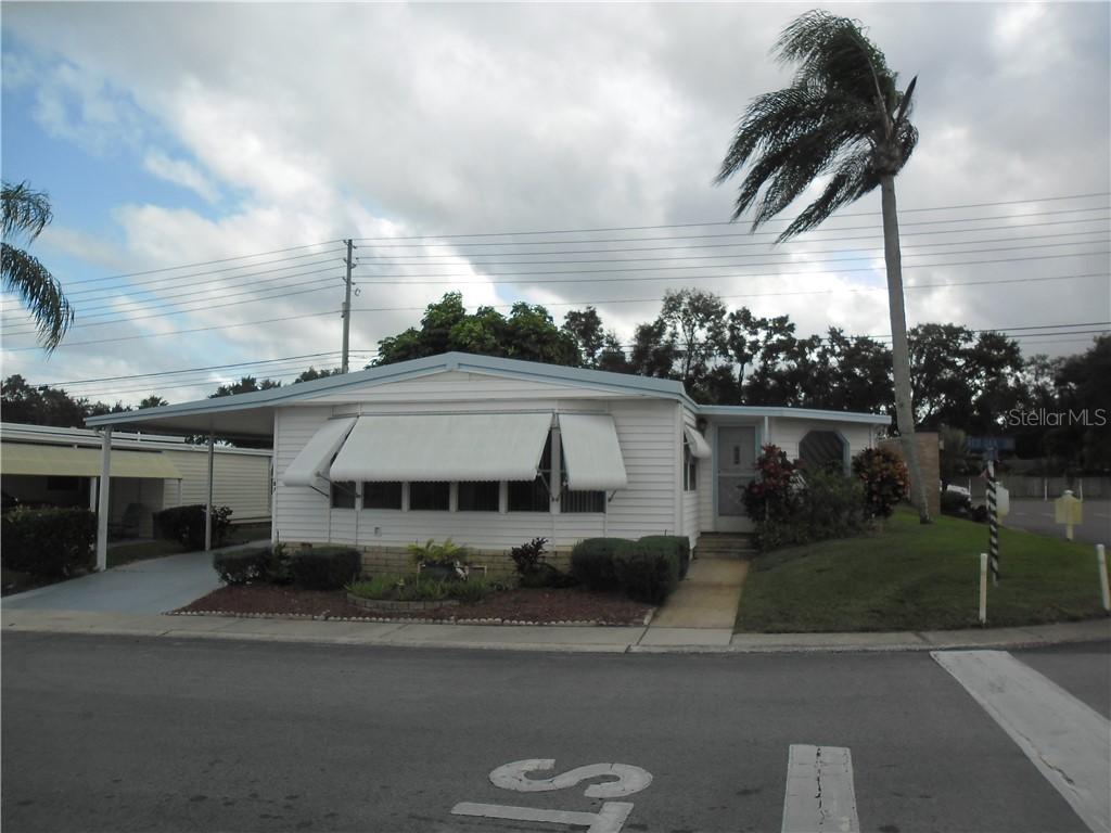 87 Red Oak Dr., Palm Harbor, FL 34684