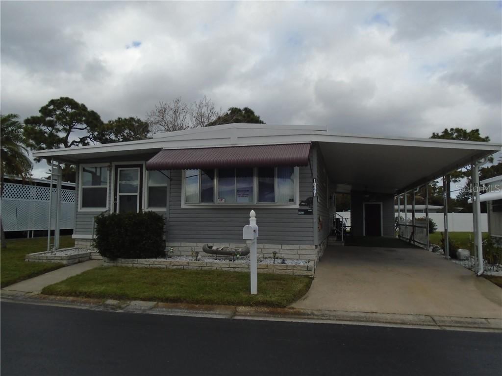 10461 Holiday Shores Dr. #304, Largo, FL 33773