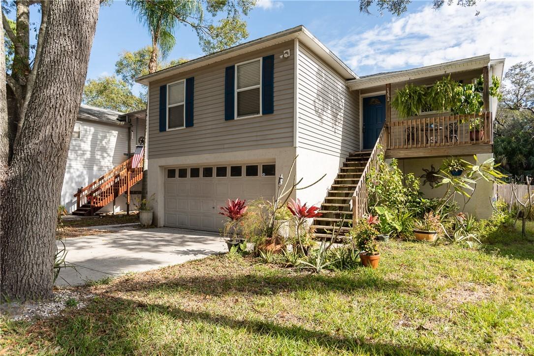 1252 Center Ave., Tarpon Springs, FL 34689