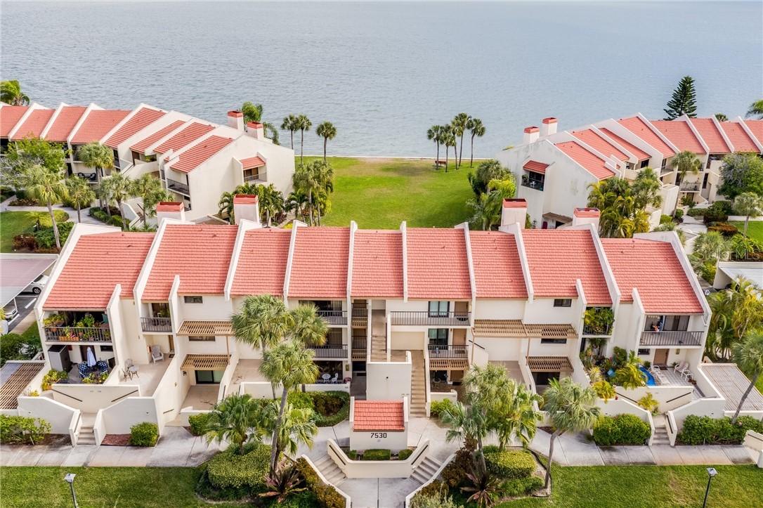7530 Sunshine Skyway Ln. #T29, St Petersburg, FL 33711