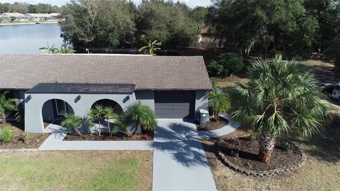 2142 Sugarbush Dr., Holiday, FL 34690