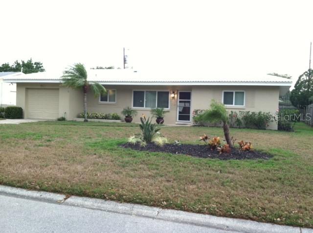 8961 111th St., Seminole, FL 33772