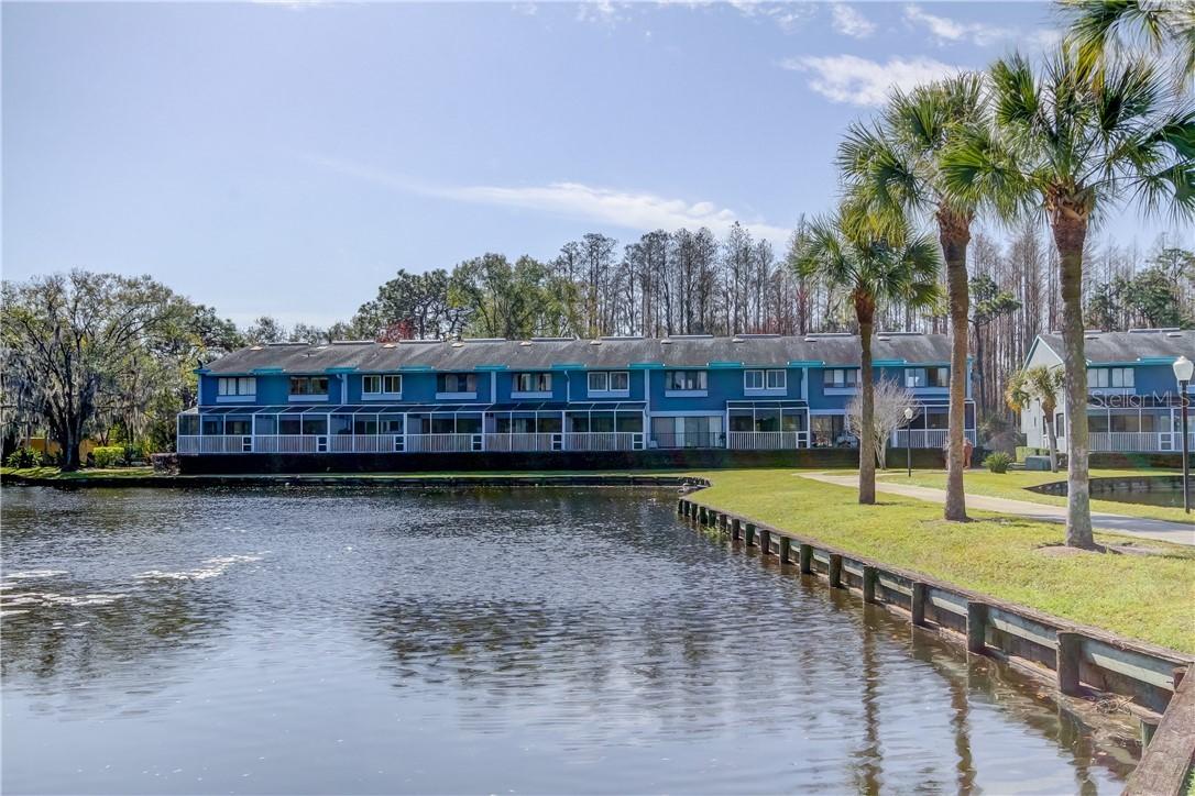 1825 Mazo Manor #V8, Lutz, FL 33558