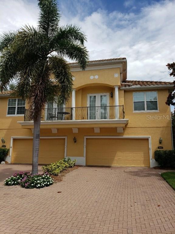 162 Banyan Bay Dr., St Petersburg, FL 33705