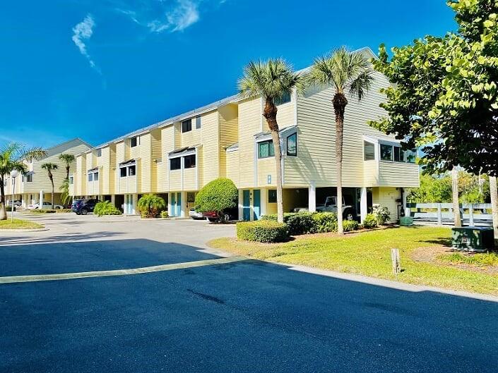 1500 Sunset Rd. #B1, Tarpon Springs, FL 34689