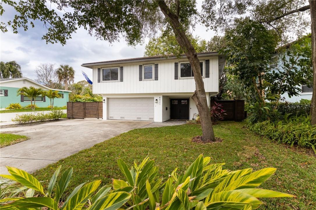 8421 Orient Way, St Petersburg, FL 33702
