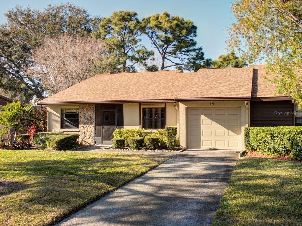 9721 Lake Seminole Dr., Largo, FL 33773