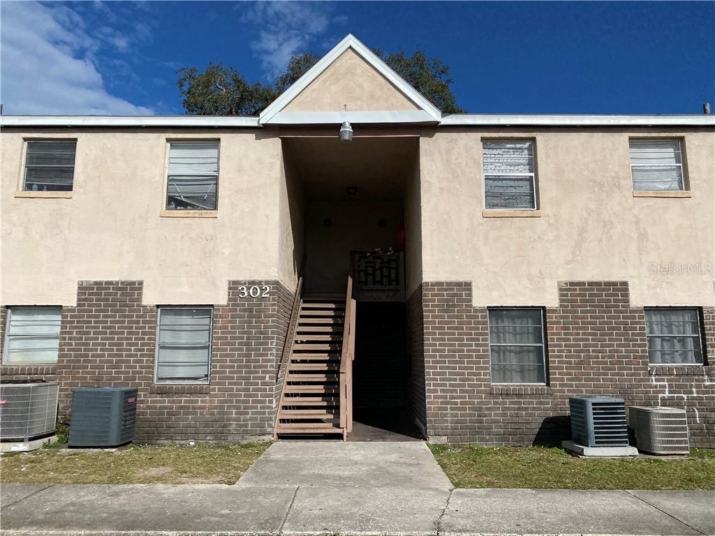 302 E Wellington Ct #84, Tampa, FL 33604