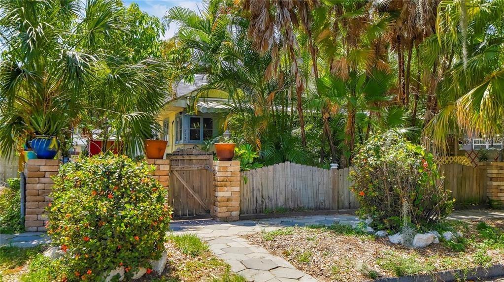 712 7th St., St Petersburg, FL 33701