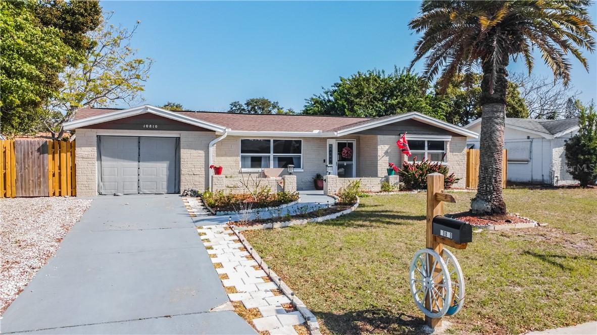 10810 Oldham Rd, Port Richey, FL 34668