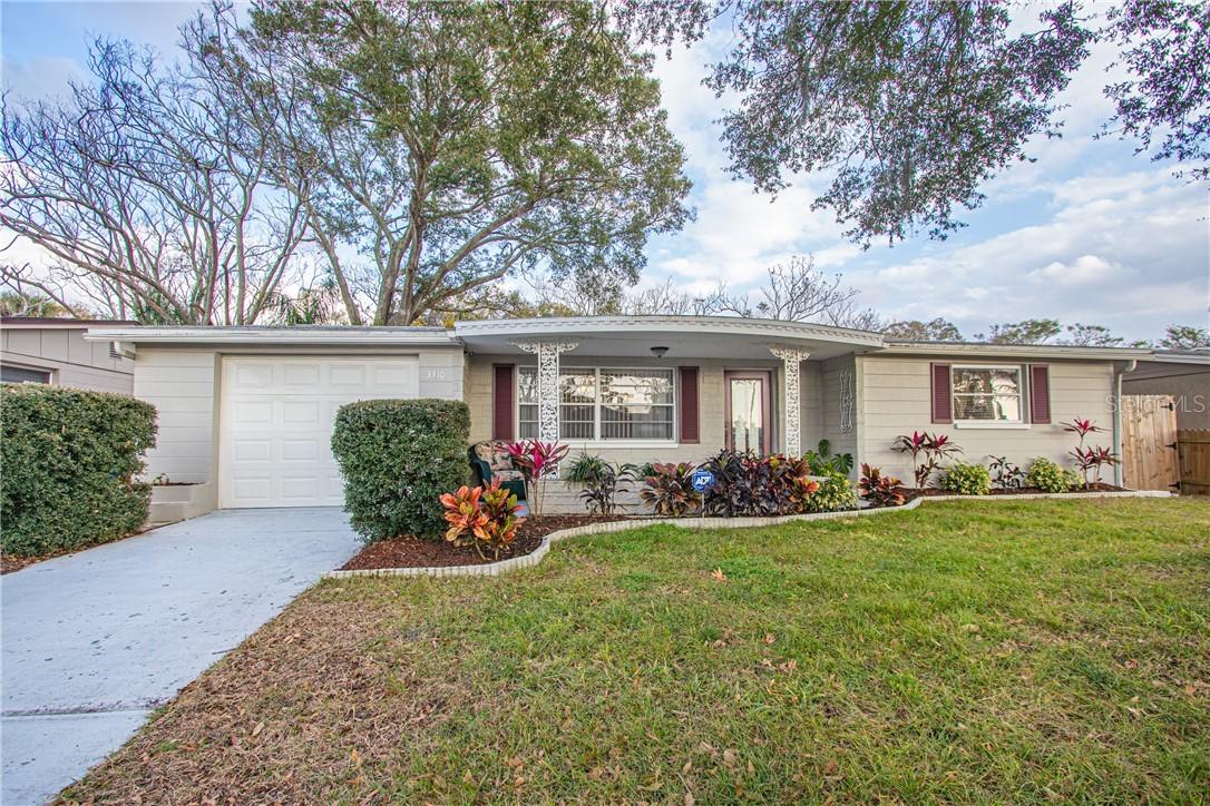 3310 Blue Bird Dr., Holiday, FL 34690