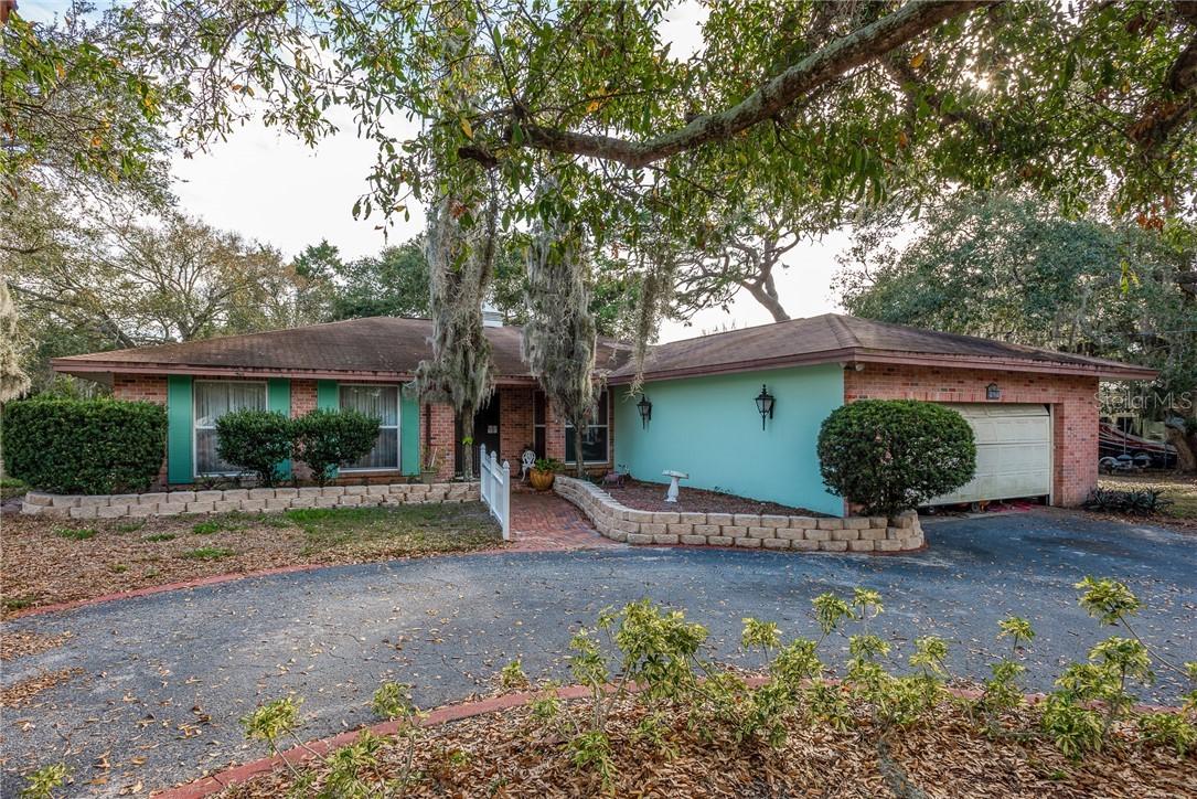 517 Pennsylvania Ave., Palm Harbor, FL 34683