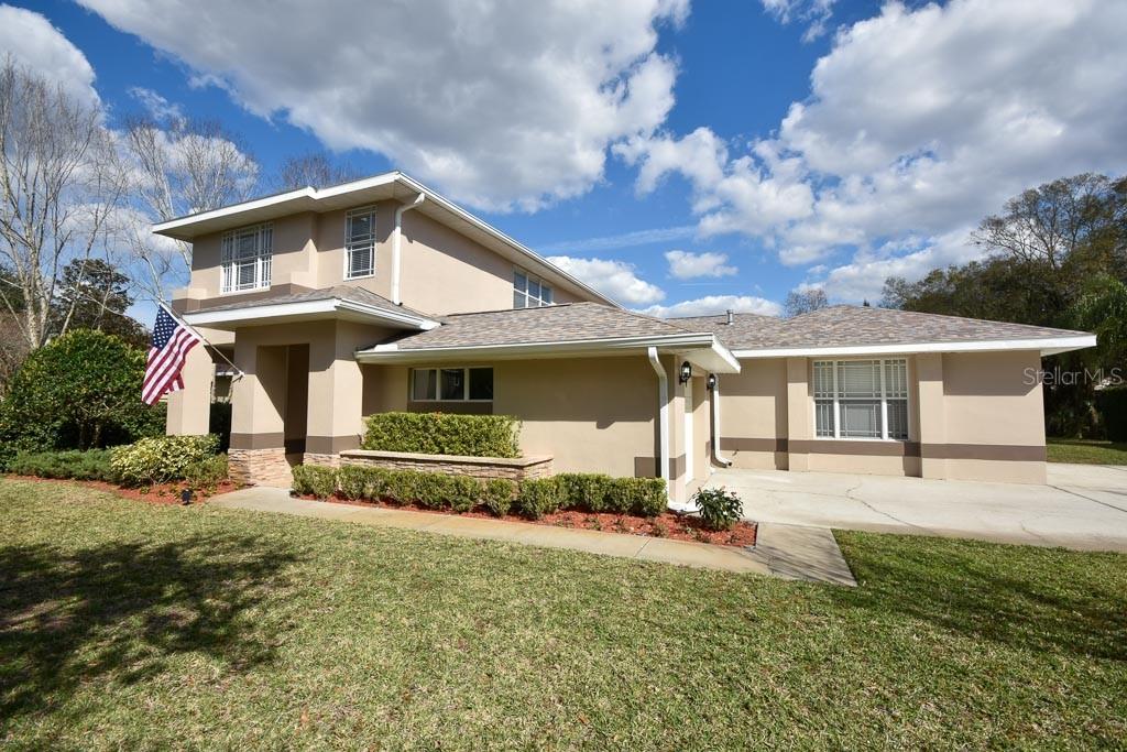 19615 Eagle Crest Dr., Lutz, FL 33549