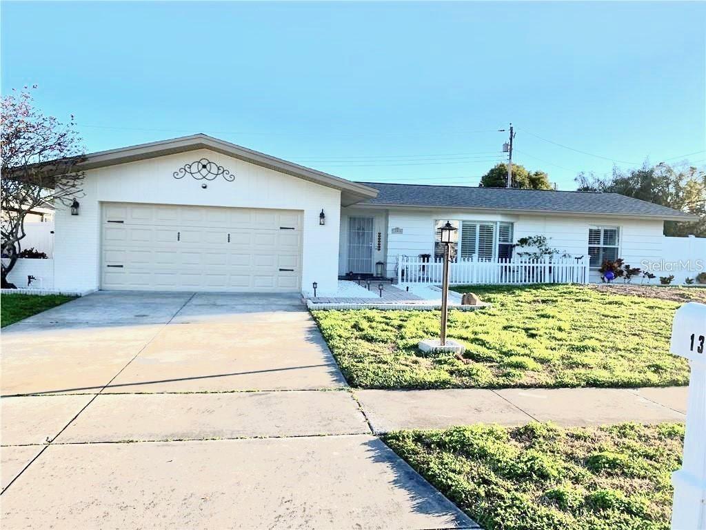 13980 Meares Dr., Largo, FL 33774