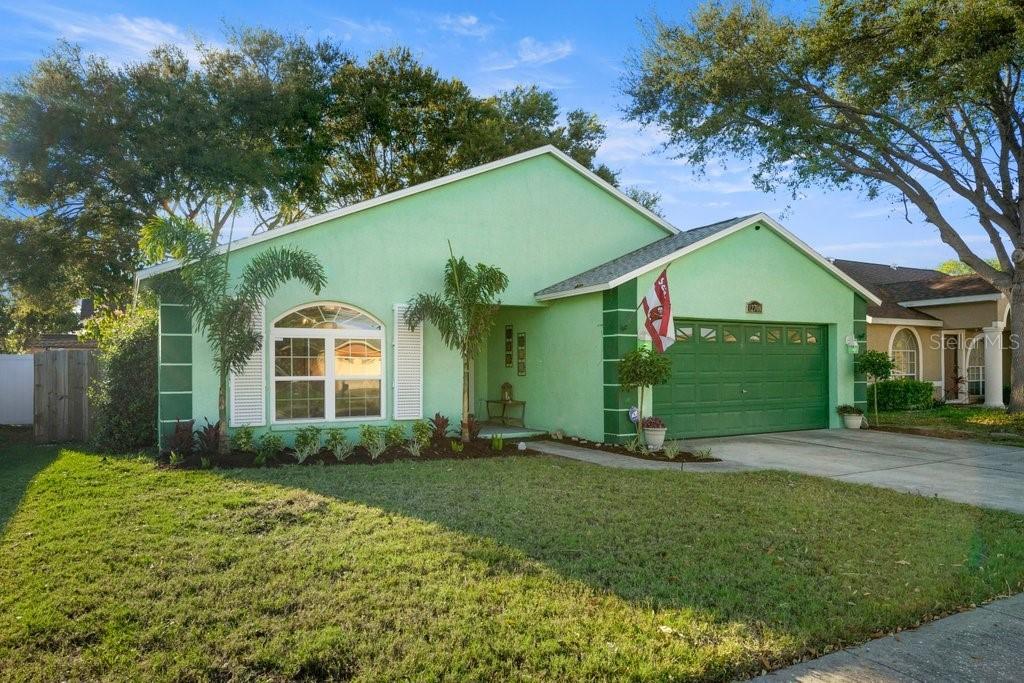 12708 Pineforest Way, Largo, FL 33773